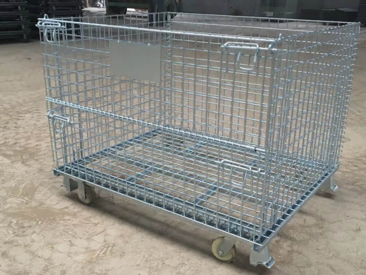 Foldable Wire Cage on Casters1
