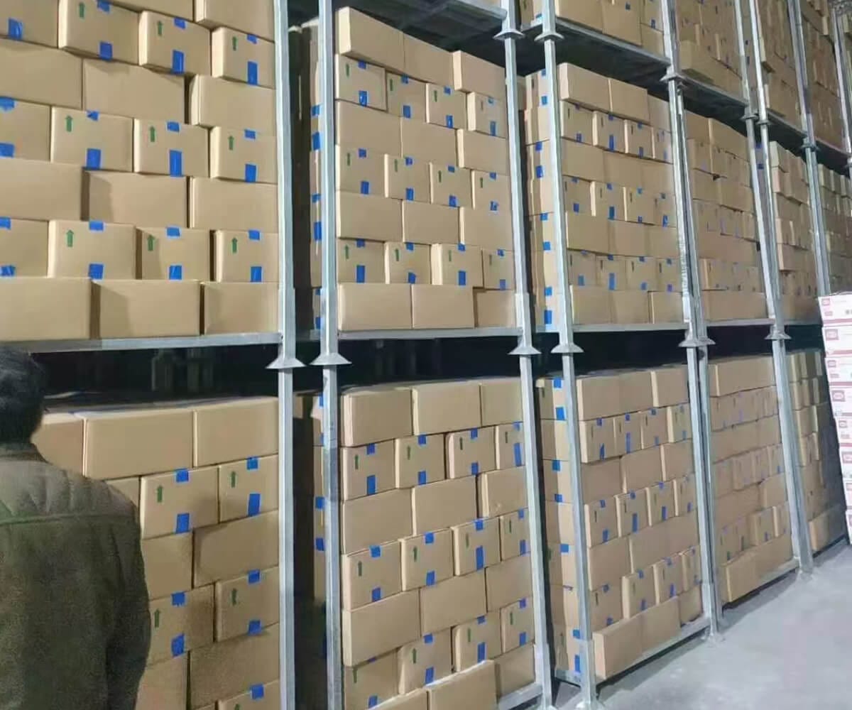 Kühlkettenregallösungen 9 Faltbares quadratisches Einlegegestell – verzinkt2